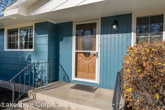 Foto del edificio - 4 br, 2 bath House - 8005 N Fox Point Dr
