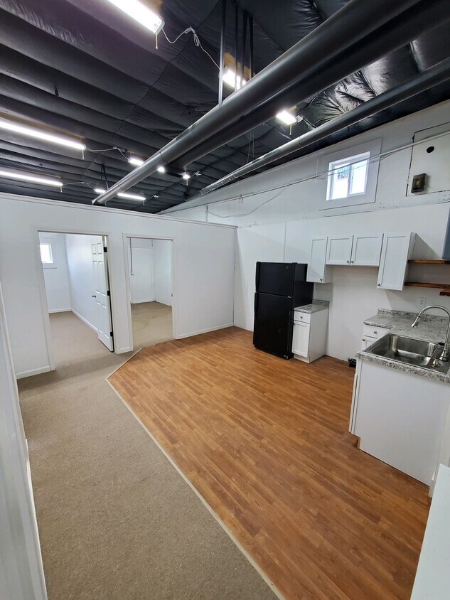 Building Photo - 3rd St 4 Plex
