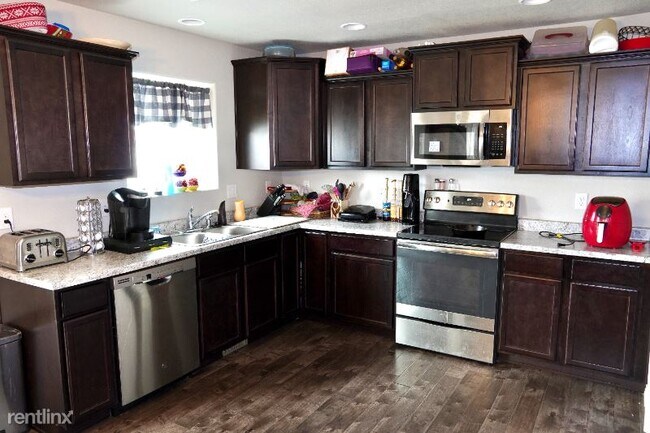 Building Photo - 4 br, 3 bath House - 10708 Traders Parkway
