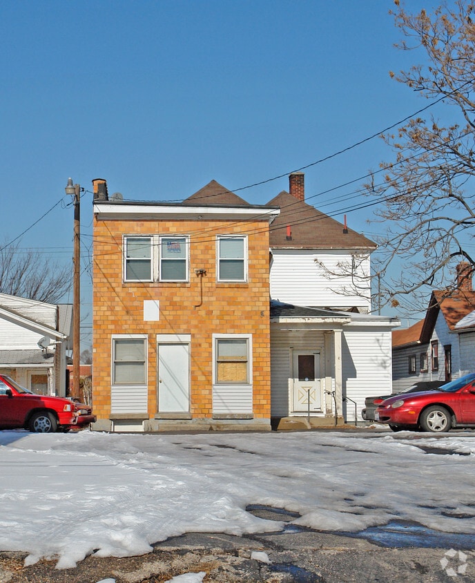Building Photo - 364 Xenia Ave