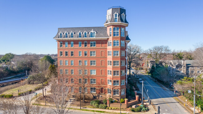 Building Photo - Bloomsbury Estates