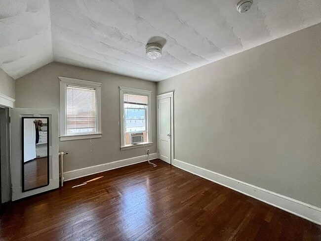 Building Photo - 231 Cato St