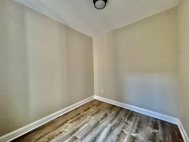 Foto del edificio - 211 64th St