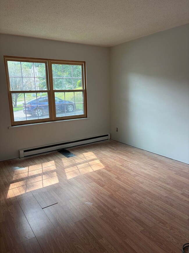 Building Photo - 920 Galen Dr