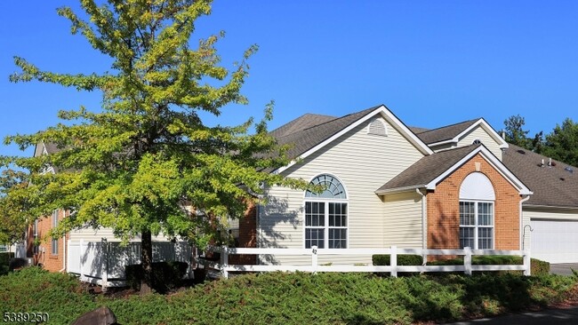 Foto del edificio - 42 Chandler Ct