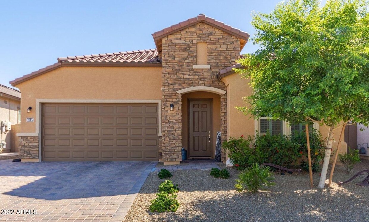 Foto principal - 10148 W Angels Ln