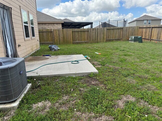 Foto del edificio - 7943 Vacek Meadows Loop