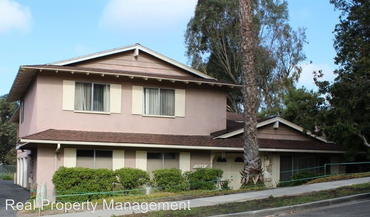 2125 Via Robles, Oceanside, CA 92054 Room for Rent in Oceanside, CA
