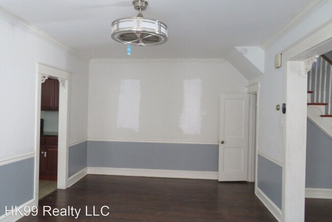 Building Photo - 3 br, 1.5 bath House - 7032 Walker St.