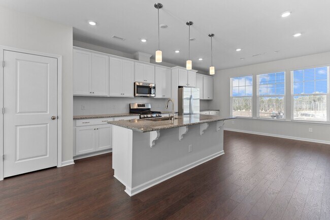 Foto del edificio - 1206 Commack Dr