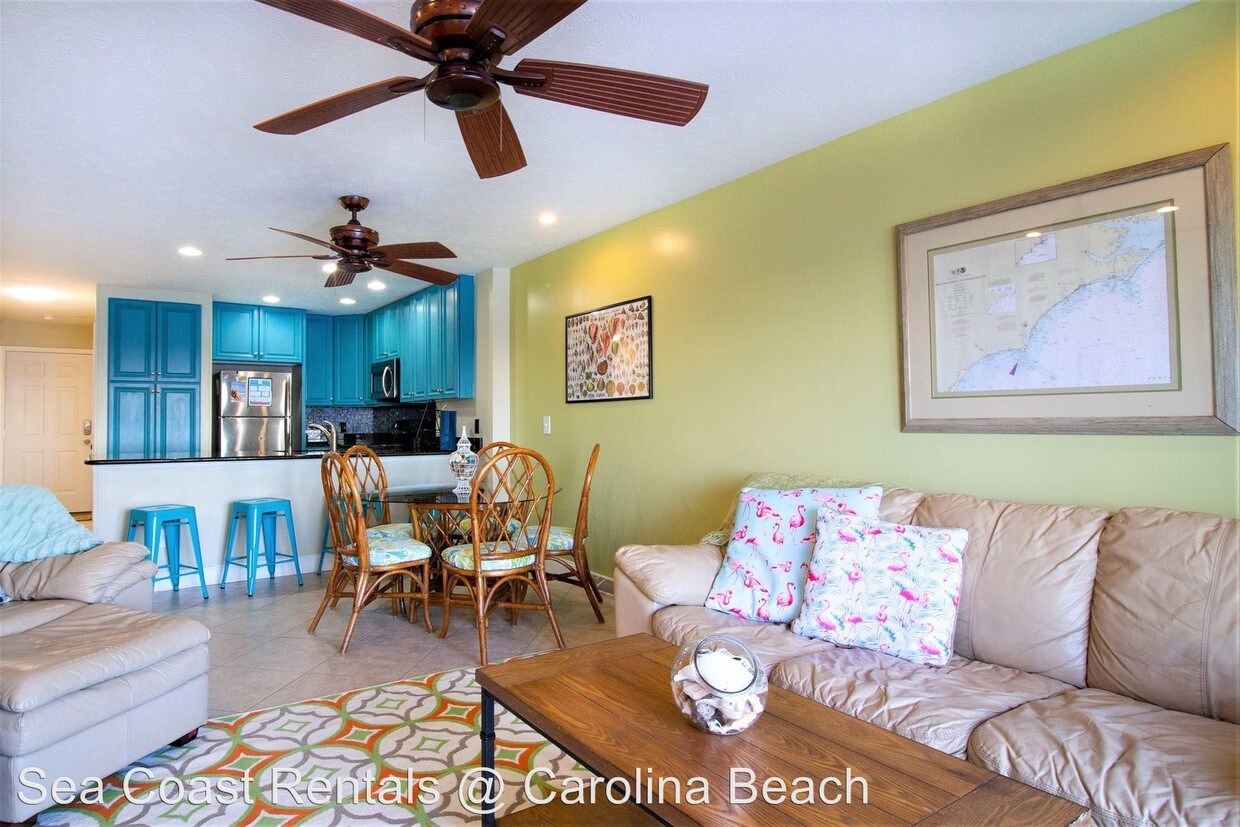 1403 Sand Dollar Ct, Kure Beach, NC 28449 Room for Rent in Kure Beach