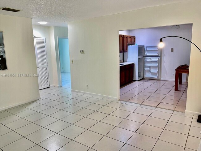 Foto del edificio - 274 SW 9th St