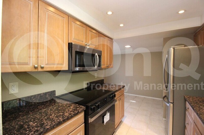 Building Photo - 9460 N 92nd St
