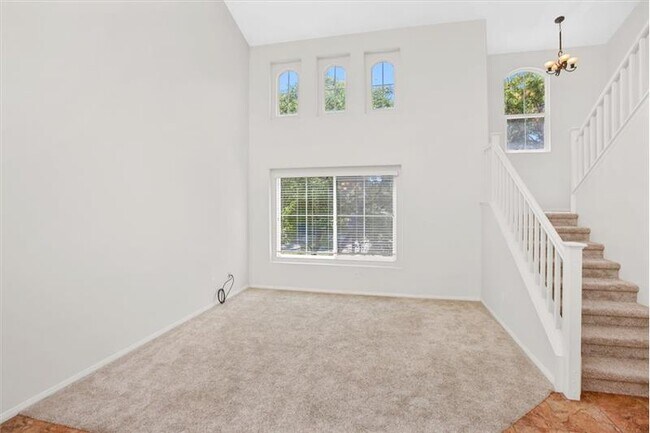 Foto del edificio - 16903 New Rochelle Way