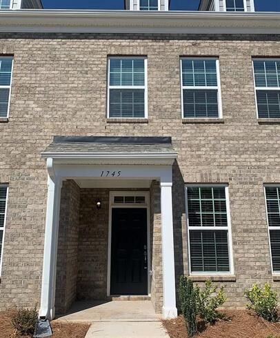 Foto principal - 1745 Eastfall St