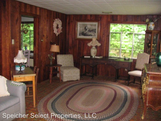 Building Photo - 208 Old Orchard Way