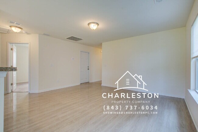 Foto del edificio - 183 Brittondale Rd