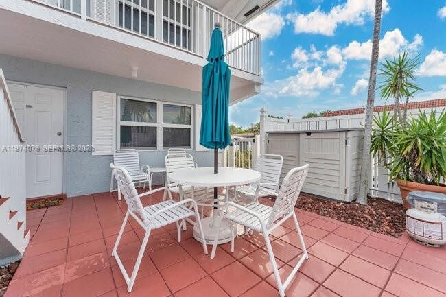 Building Photo - 4658 Bougainvilla Dr