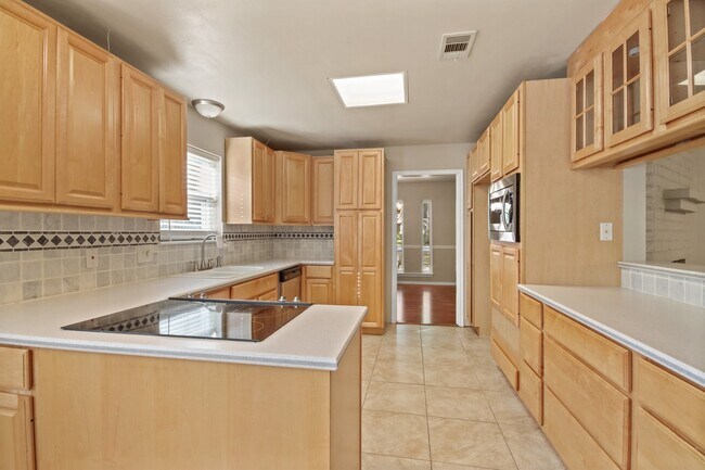 Foto del edificio - 19514 Whitewood Dr