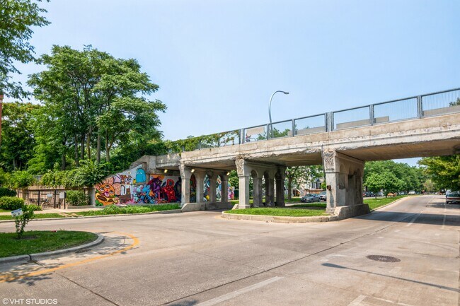 Building Photo - 1757 N Kedzie Ave