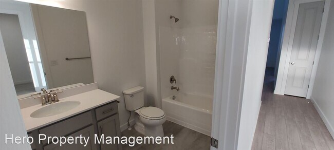 Building Photo - 3 br, 2.5 bath House - 5423 S Wilco Way