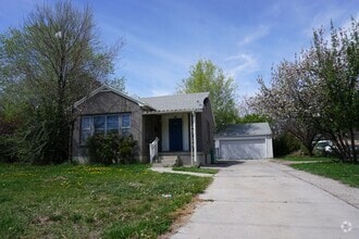 Building Photo - 7996 S Main St