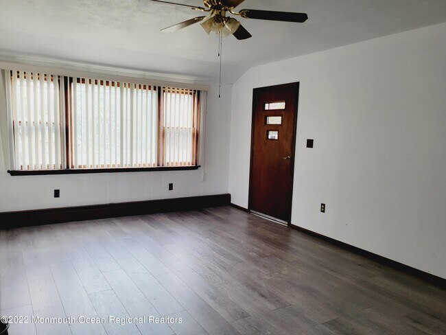 Foto del edificio - 222 Drum Point Rd