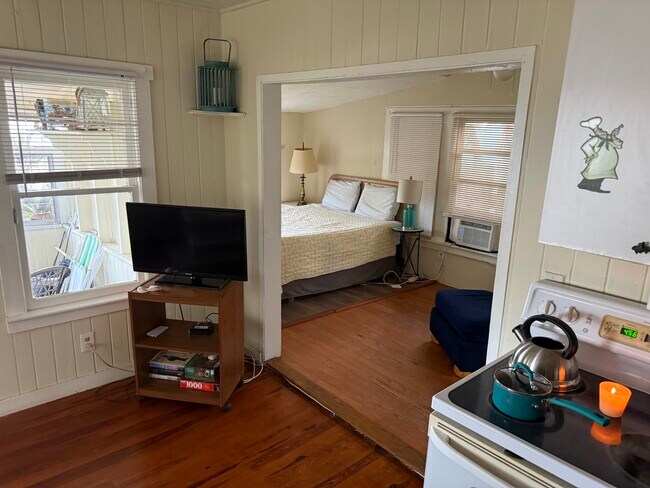 Foto del edificio - 4410 NE Indian River Dr