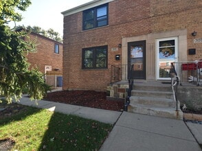 Building Photo - 5153 W 64th Pl