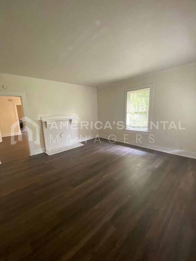 Foto del edificio - Home for rent in Tarrant!! Available Now!!