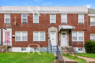 Building Photo - 3646 Lyndale Ave