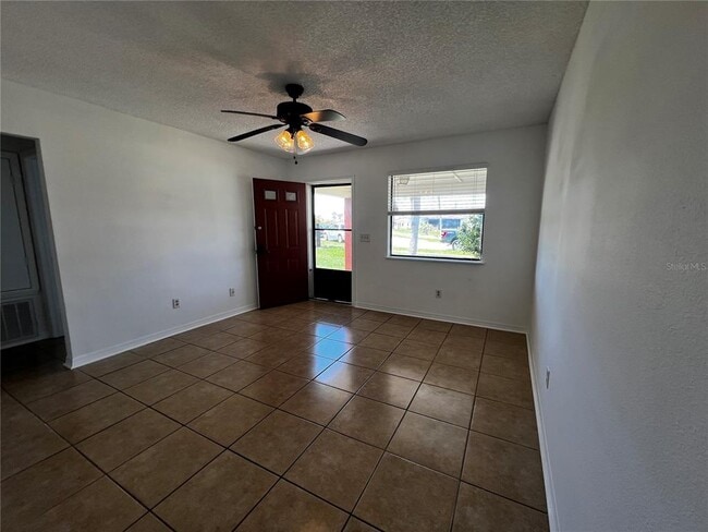 Building Photo - 24 Oriole Cir