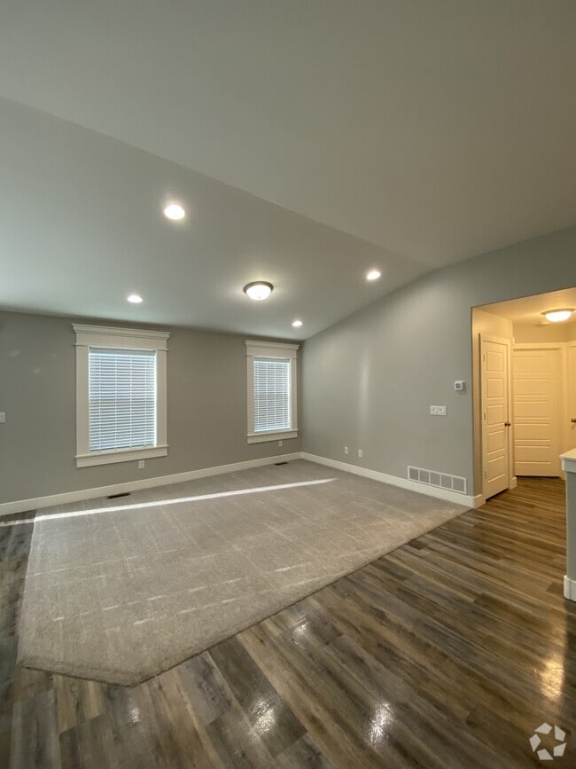 Building Photo - 3347 Kathaway Ln