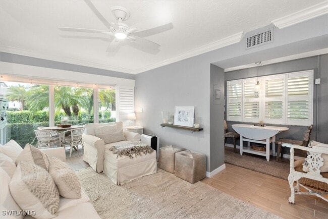 Building Photo - 291A 8th Ave S