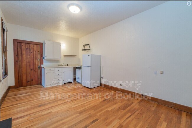 Foto del edificio - 2408 8th St