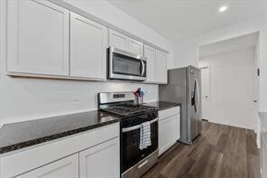 Building Photo - 5231 Mossdale Blf Ln