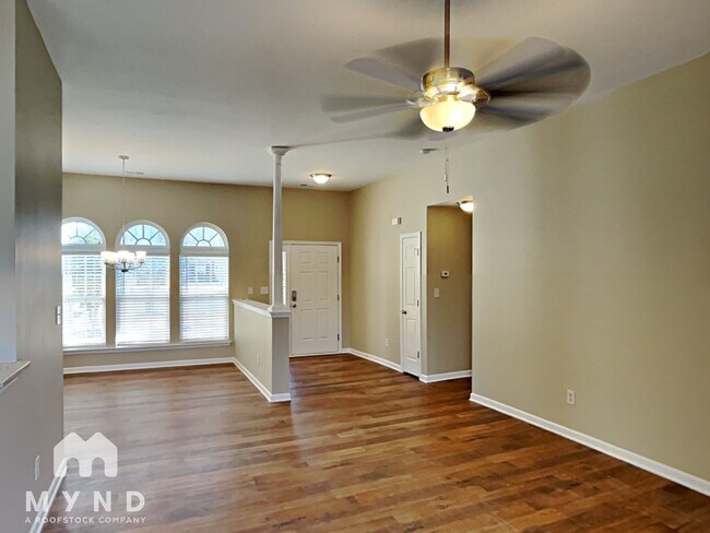 Foto del edificio - 9611 Worley Dr