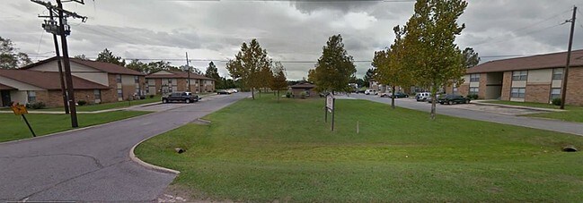 Building Photo - 114 Acadian Place Dr