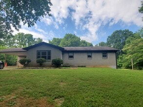 Building Photo - 255 Sunset Ln