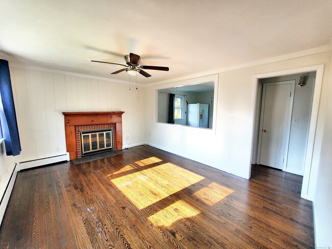 Building Photo - 43 Ridgeway St