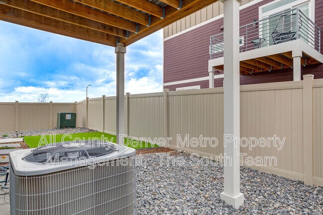Building Photo - 4142 N Rome St