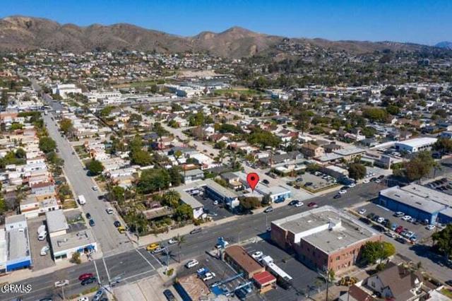 Primary Photo - 2113 E Thompson Blvd