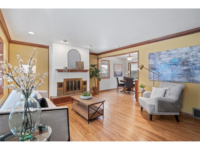 Building Photo - 430 Quantico Ln N