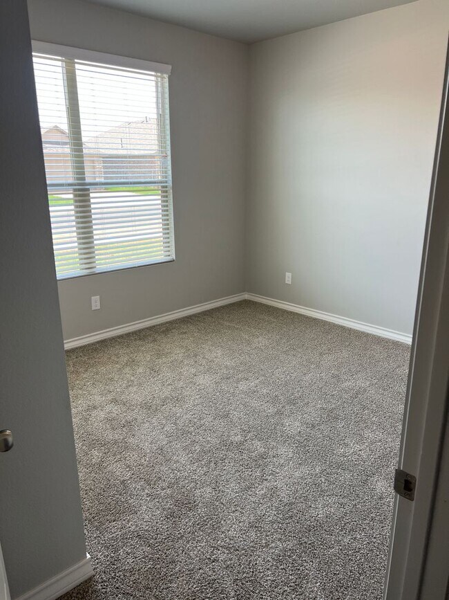 Building Photo - 3 Bedroom 2 bath New Construction Home is ...
