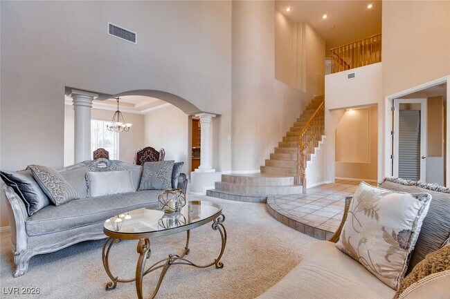 Building Photo - 1870 Columbia Crest Ct