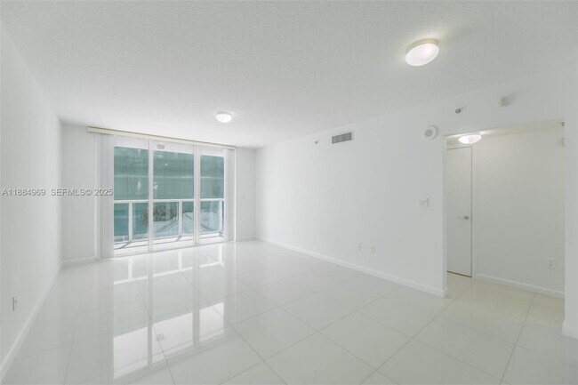 Foto del edificio - 31 SE 5th St