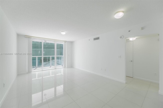 Building Photo - 31 SE 5th St