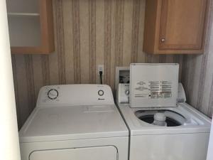 Foto del edificio - 4317 71st St N