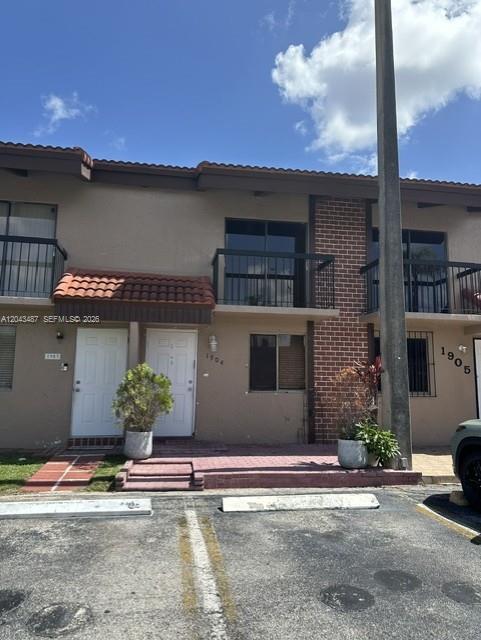 Foto del edificio - 1819 SW 107th Ave