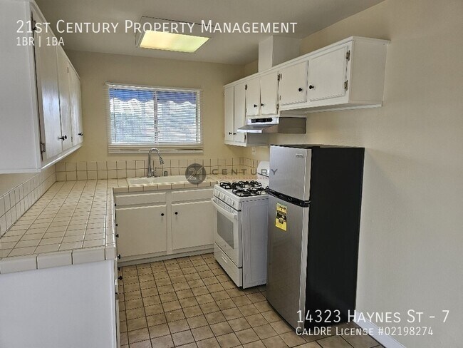 Building Photo - 14323 Haynes St